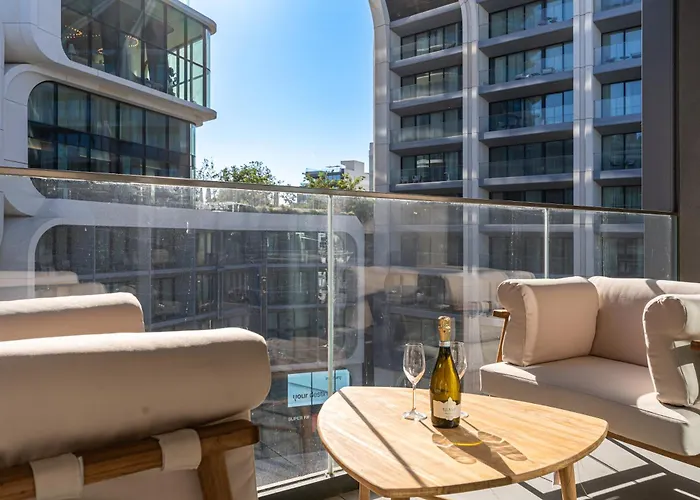 דירה Mercury Designer With Pool Access *