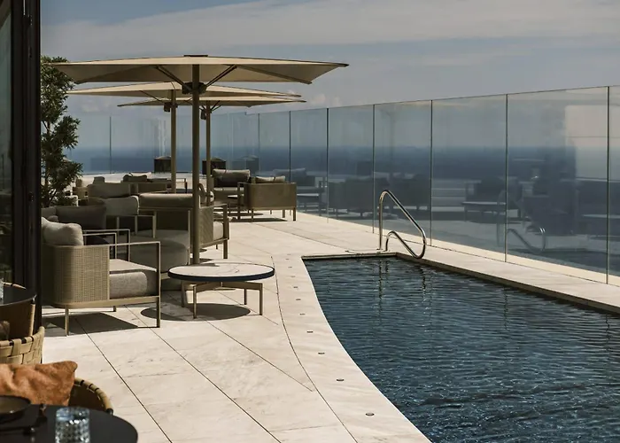 Mercury Designer With Pool Access דירה *