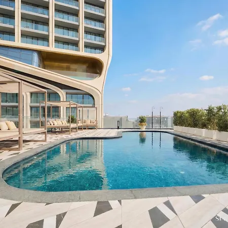 Mercury Designer With Pool Access Appartement