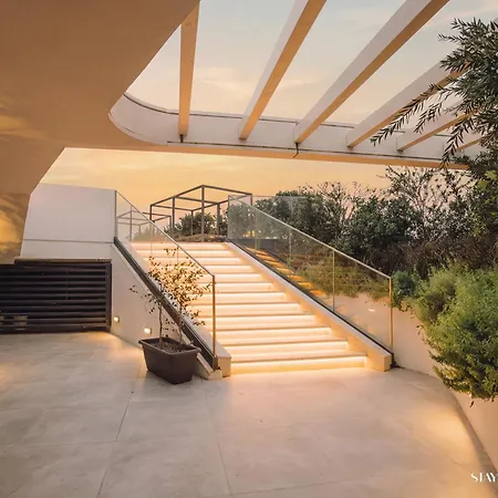 Mercury Designer With Pool Access Appartement