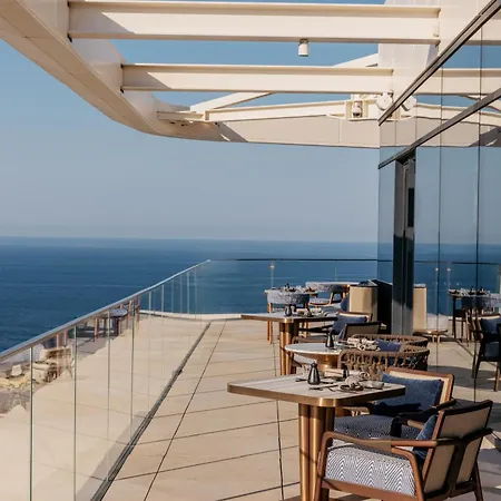 Mercury Designer With Pool Access *